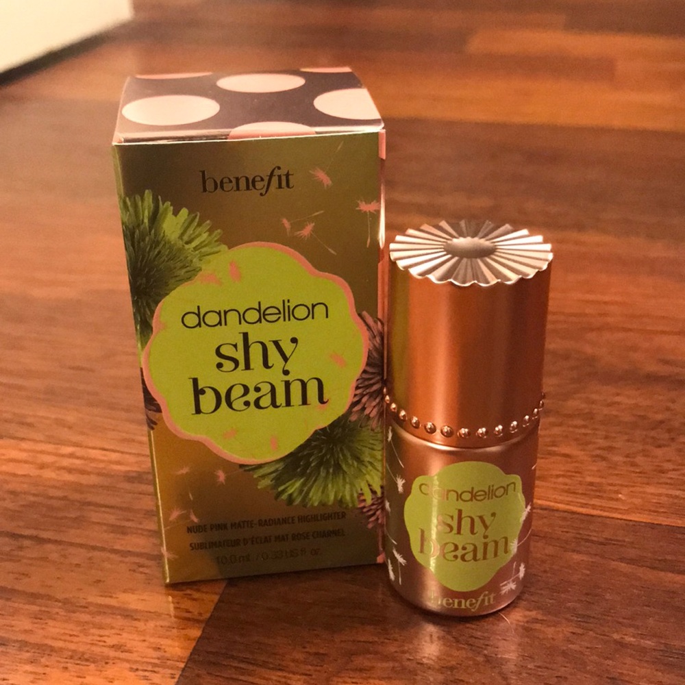 Benefit Shy beam highlighter